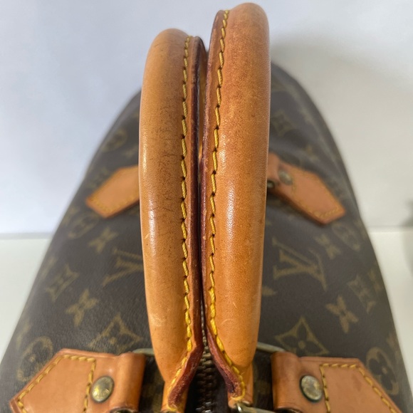 Authentic Louis Vuitton ( Vintage) Speedy 40 monogram - Picture 2 of 16